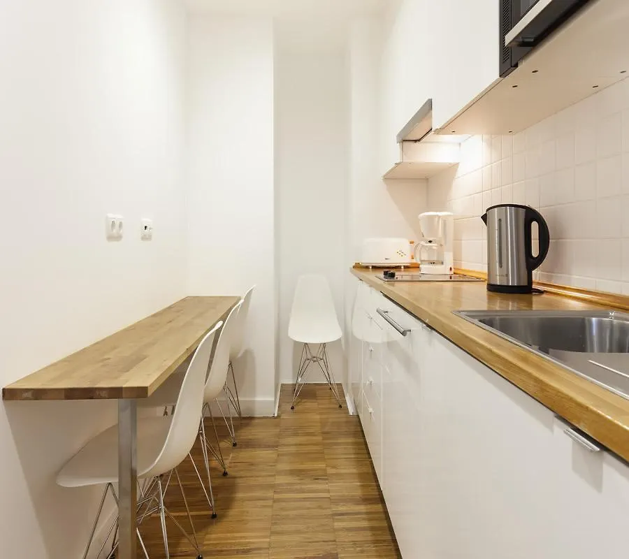 Hello Lisbon Marques De Pombal Apartments 0*,